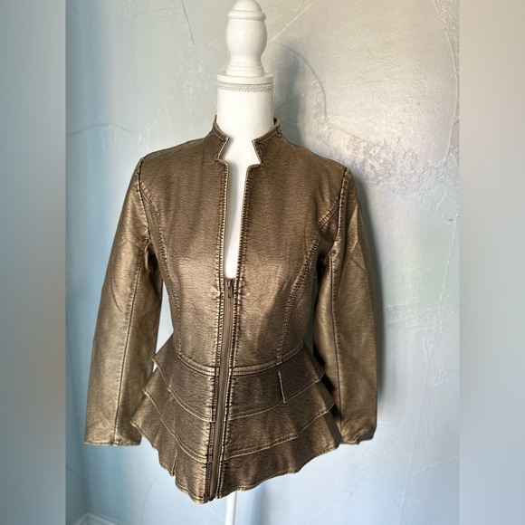 V Cristina Gold Leather Jacket with Peplum Detail - Picture 5 of 7